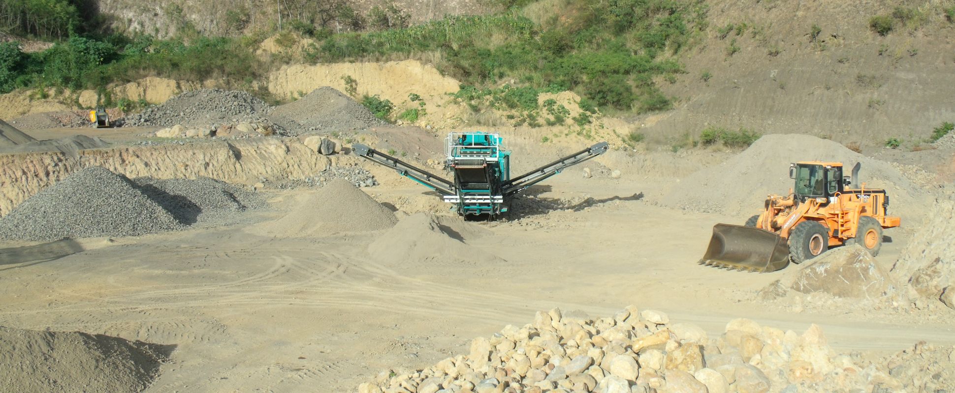 Carrière de Pouzzolane Gwada TP Guadeloupe